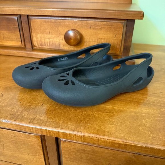 Crocs Taylor ballet flats black sling back slip on shoes - Picture 1 of 6